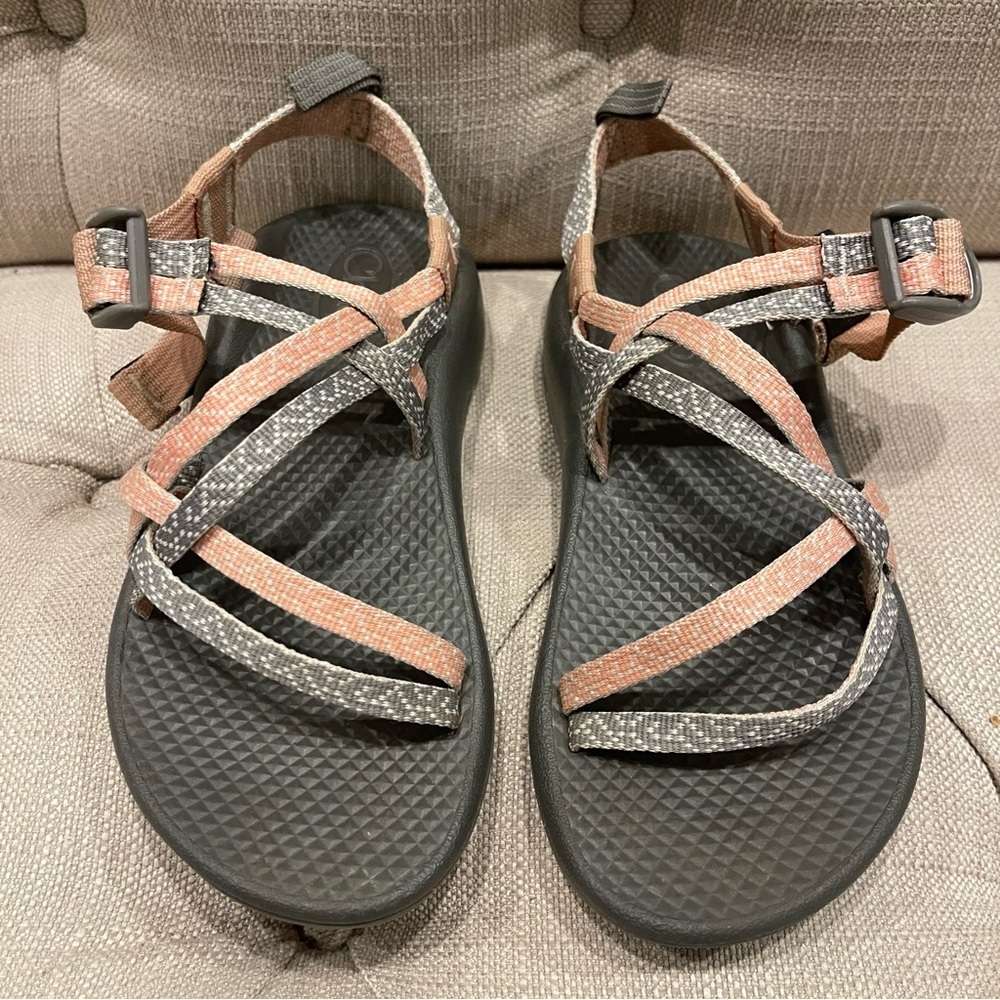 Chaco ZX/1 Ecotread sandals Gray and pink color way. Girls size 3. Waterproof
